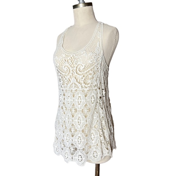Lauren Conrad Cream Crochet Racerback Tank size Small - Picture 4 of 16